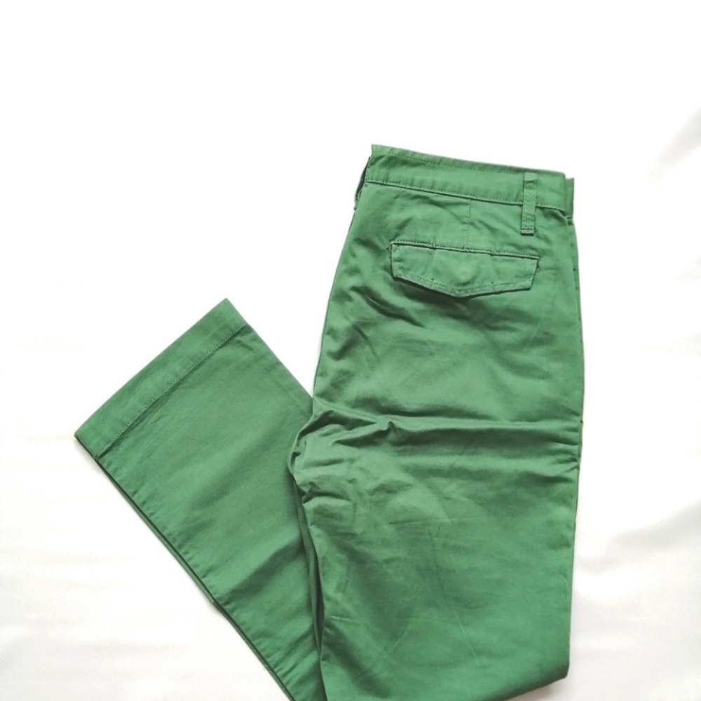 Gap Chinos 32x30